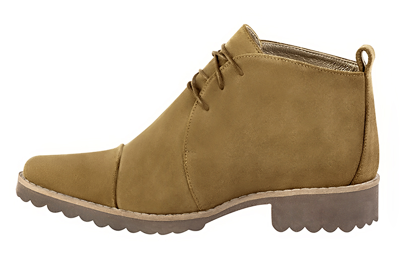 Women's camel beige elegant ankle boots, with laces at the front. Round toe. Thick rubber soles - Profile view